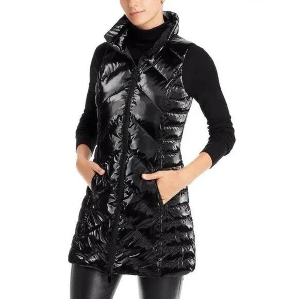 ANORAK Women's Shiny Black Long Puffer Vest